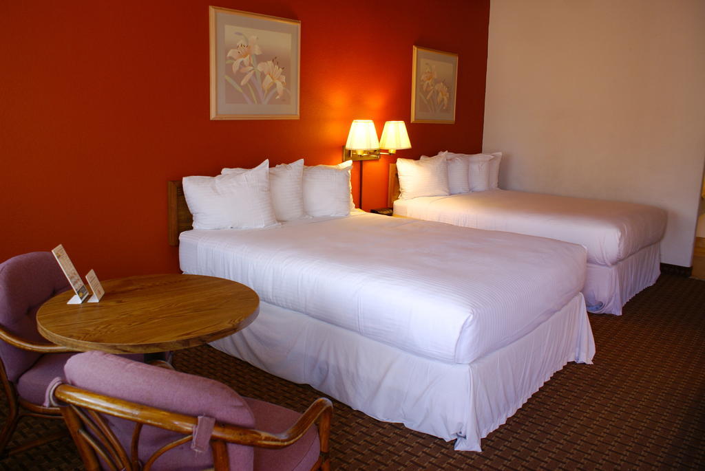 Days Inn Harbor View San Diego Bilik gambar