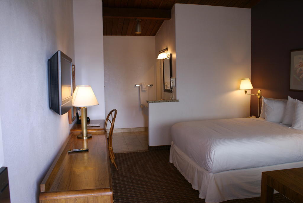 Days Inn Harbor View San Diego Luaran gambar