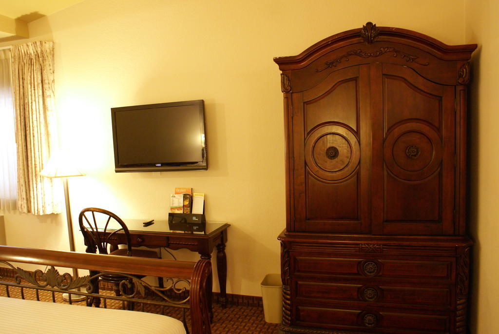 Days Inn Harbor View San Diego Luaran gambar