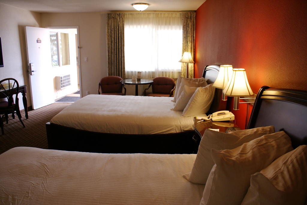 Days Inn Harbor View San Diego Luaran gambar