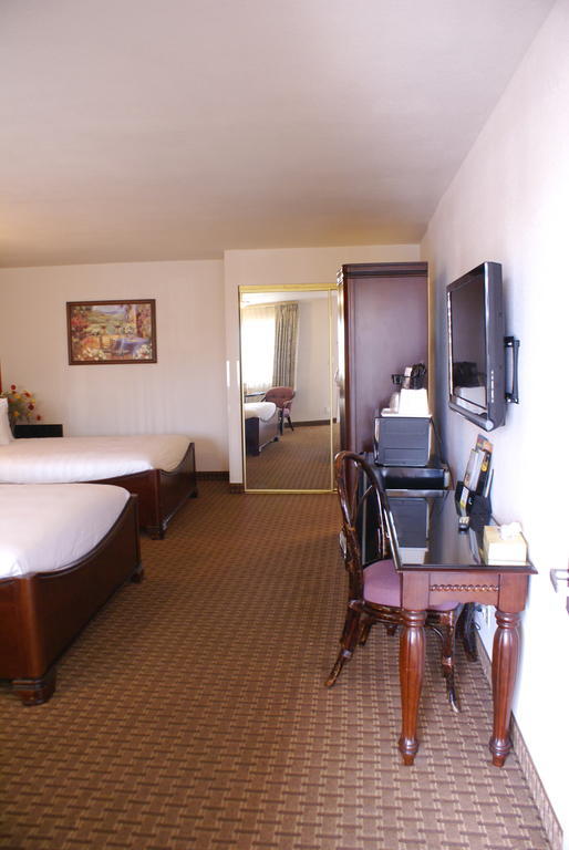 Days Inn Harbor View San Diego Bilik gambar