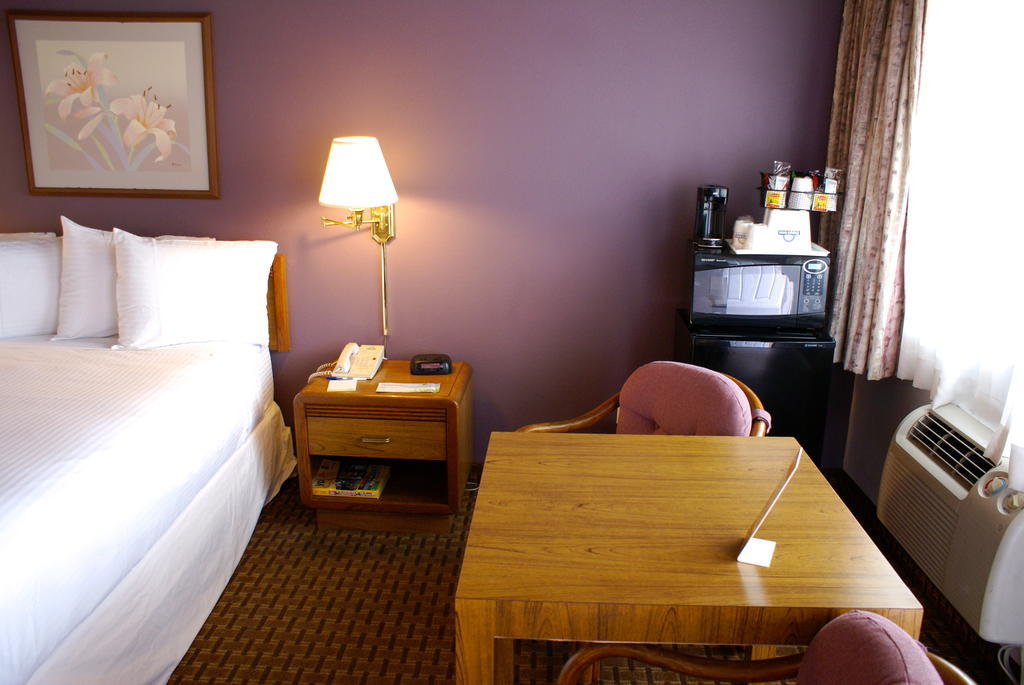Days Inn Harbor View San Diego Luaran gambar