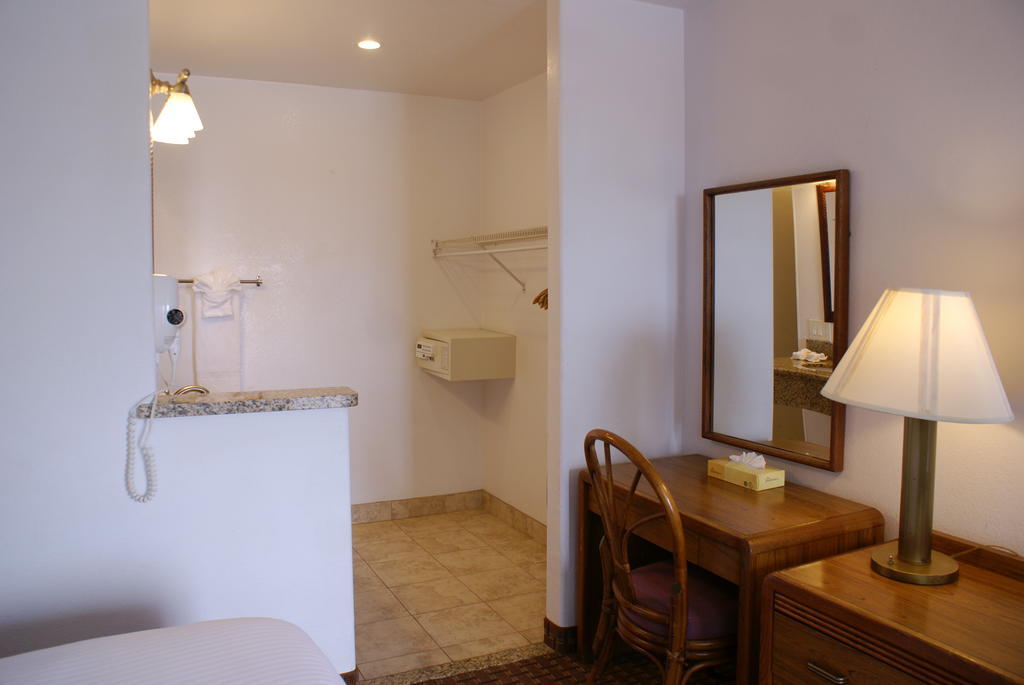 Days Inn Harbor View San Diego Luaran gambar