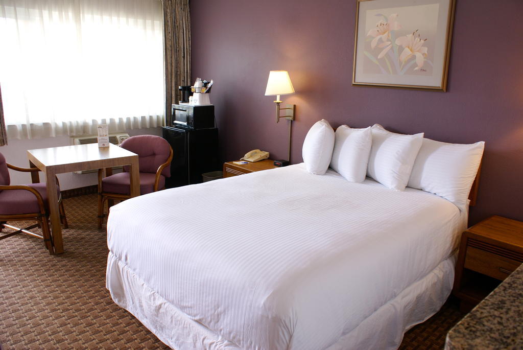 Days Inn Harbor View San Diego Luaran gambar