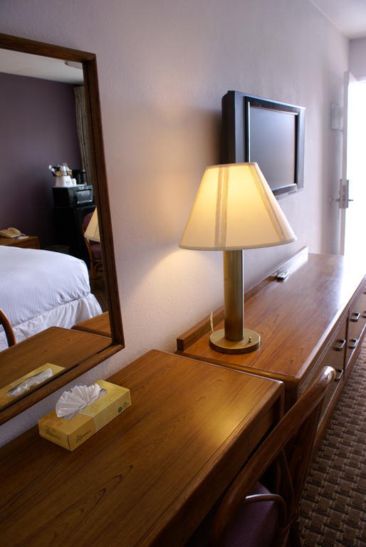 Days Inn Harbor View San Diego Luaran gambar